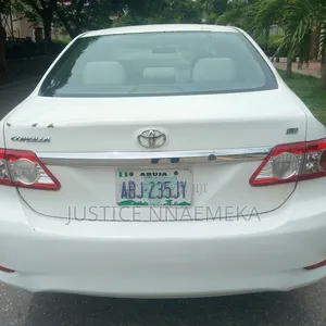 Toyota Corolla 2011 White
