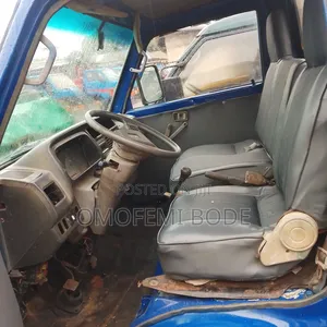 Mazda Bongo 2002 Blue