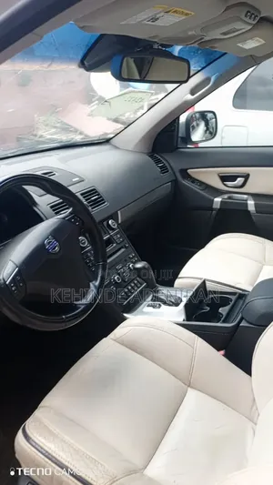 Volvo XC90 2012 White