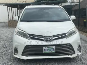Toyota Sienna 2015 White