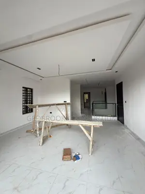 5bdrm Duplex in Carlton Gate Estate., Akobo for rent