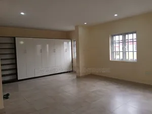 4bdrm Maisonette in Platinum Way Jakande for rent