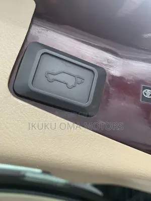 Toyota Highlander SE 3.5L 4WD 2013 Burgundy