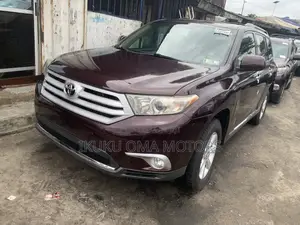 Toyota Highlander Limited 3.5l 4WD 2013 Burgundy