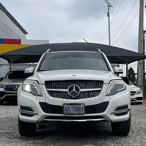Mercedes-Benz GLK-Class 350 4MATIC 2014 White