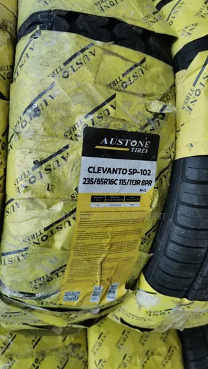 Brand New 235/65r16c Austone