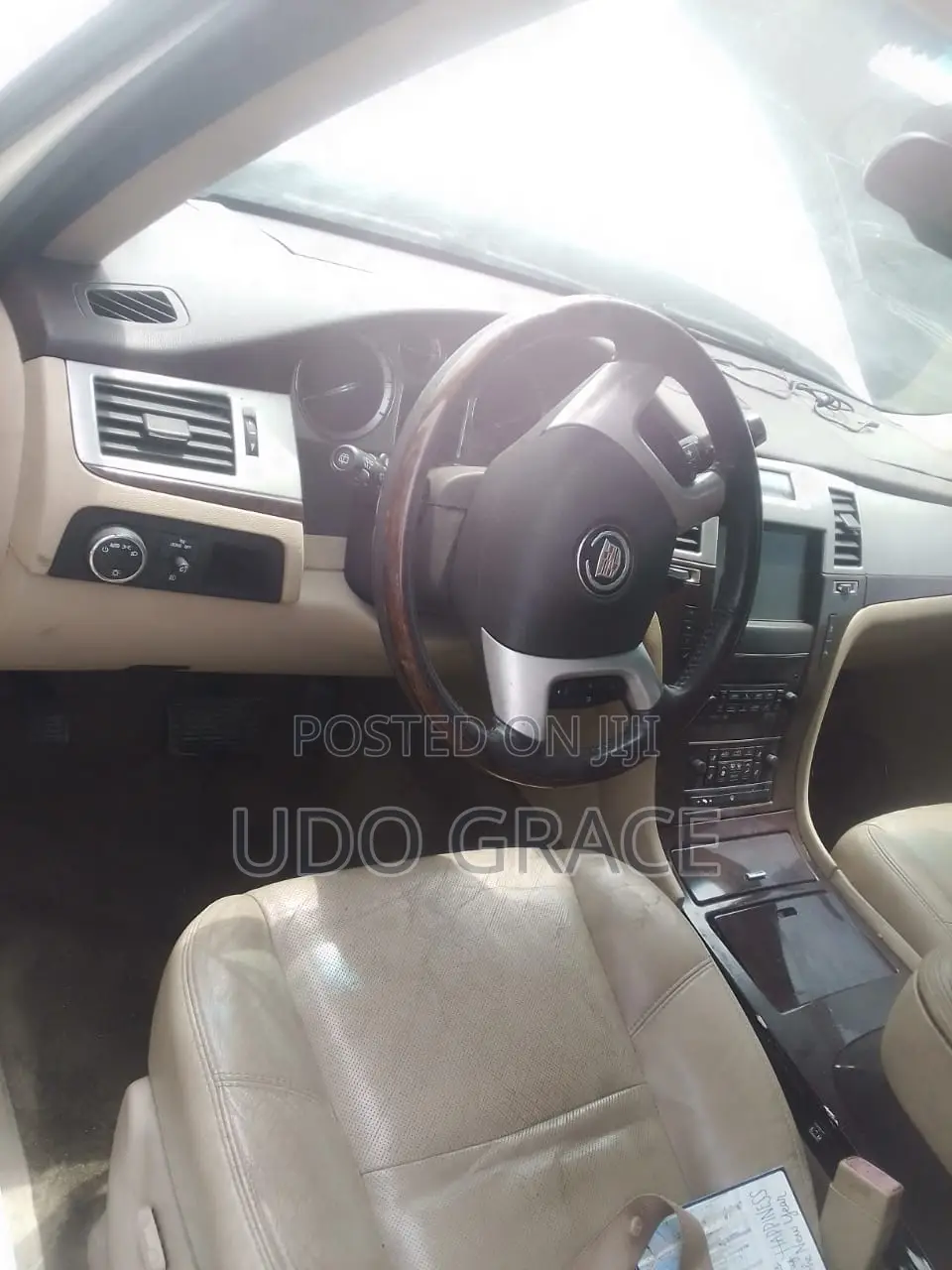 Cadillac Escalade ESV 2009 White