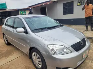 Toyota Corolla 2004 Silver