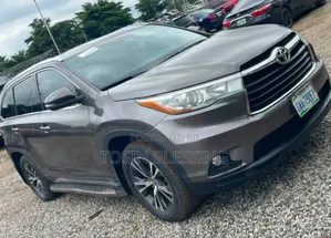 Toyota Highlander 2016 Brown