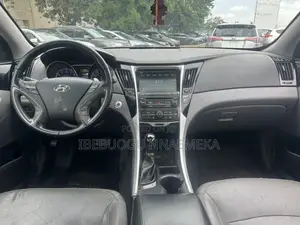 Hyundai Sonata Limited 4dr Sedan (2.4L 4cyl 6A) 2014 Gray