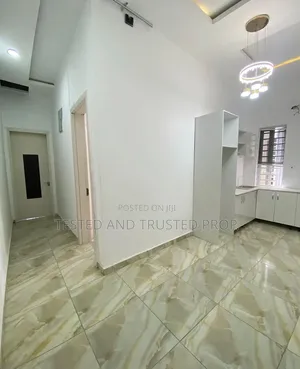 Furnished Mini Flat in Oral Estate Lekki, Chevron for rent