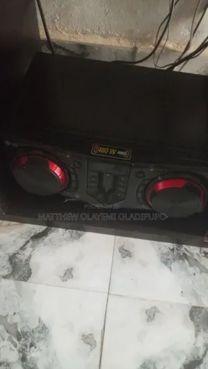 Lg Cj 44 480w RMS for Sale