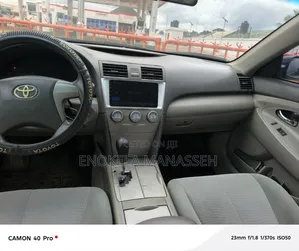 Toyota Camry LE 4dr Sedan (2.5L 4cyl 6A) 2011 Gray