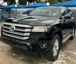 New Toyota Land Cruiser 2025 Black
