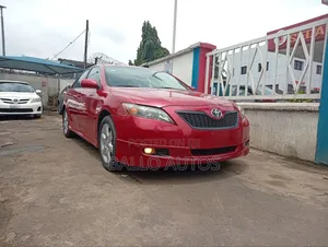 Toyota Camry SE 4dr Sedan (2.5L 4cyl 6AM) 2010 Red