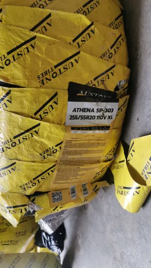 Brand New 255/55r20 Austone