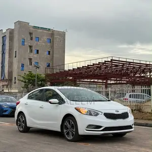 Kia Cerato 2013 White