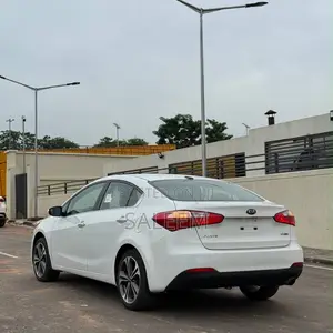 Kia Cerato 2013 White