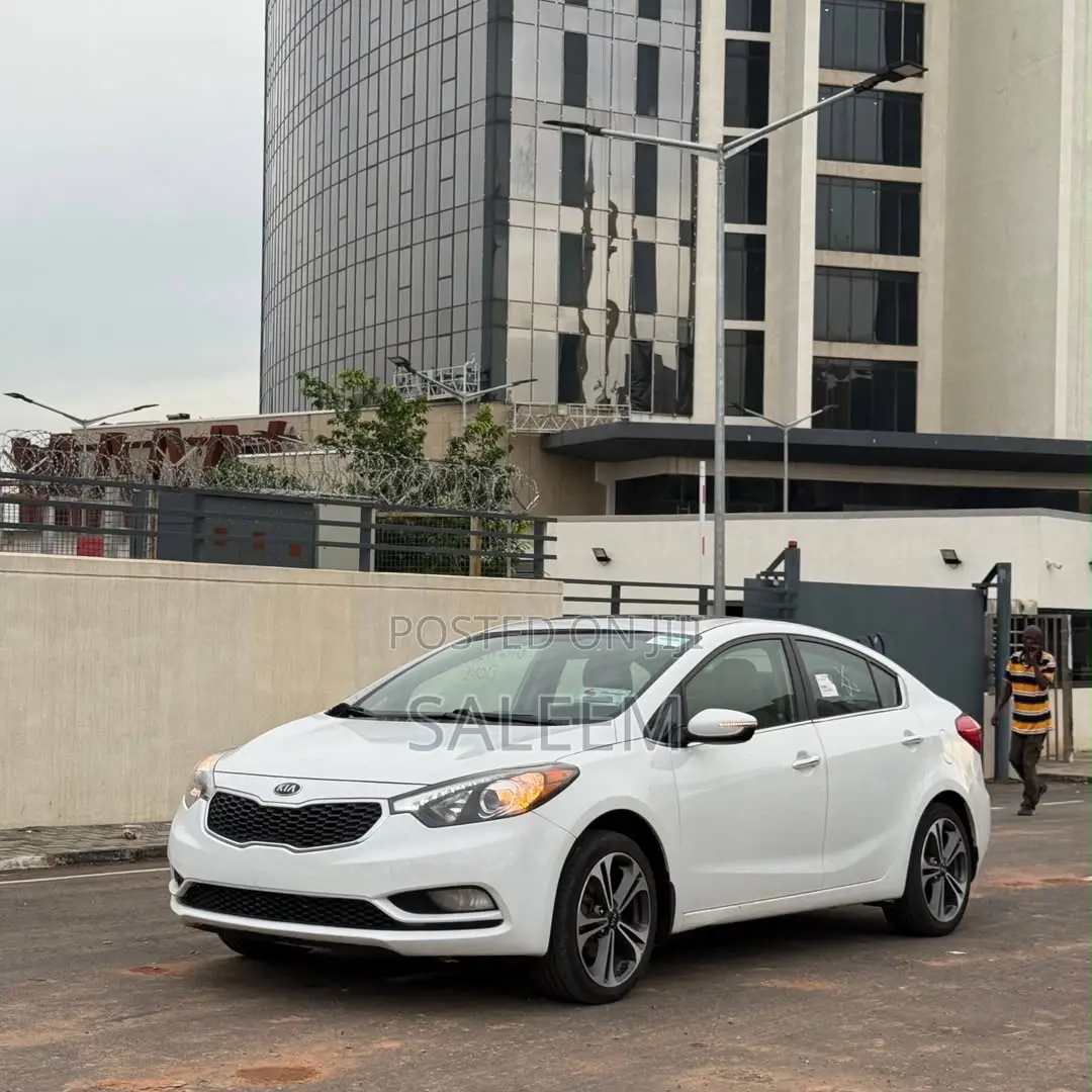 Kia Cerato 2013 White