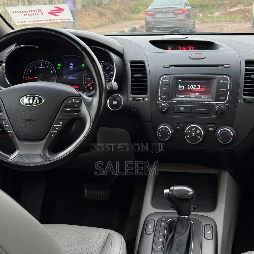 Kia Cerato 2013 White