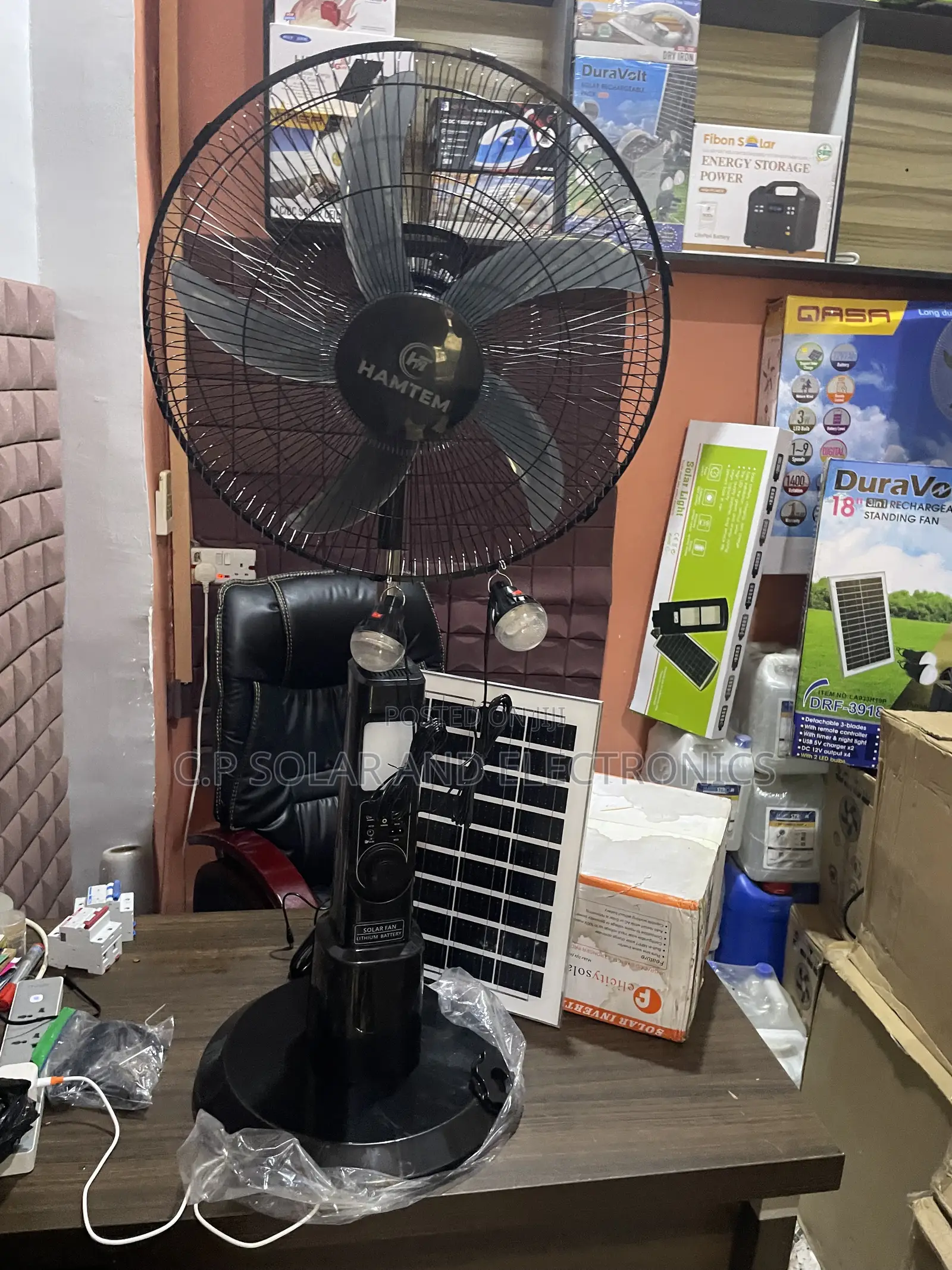 Solar Rechargeable Fan 18’Inchs