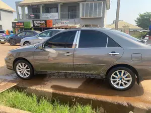 Toyota Camry 2003 Gray