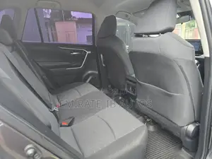 Toyota RAV4 XLE FWD 2020 Gray