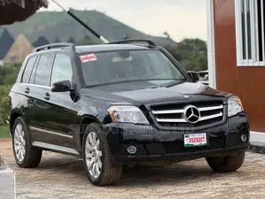 Mercedes-Benz GLK-Class 2010 Black