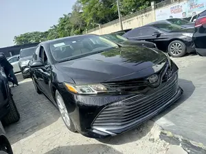 Toyota Camry LE FWD (2.5L 4cyl 8AM) 2018 Black