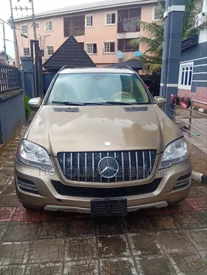 Mercedes-Benz M Class 2009 Gold