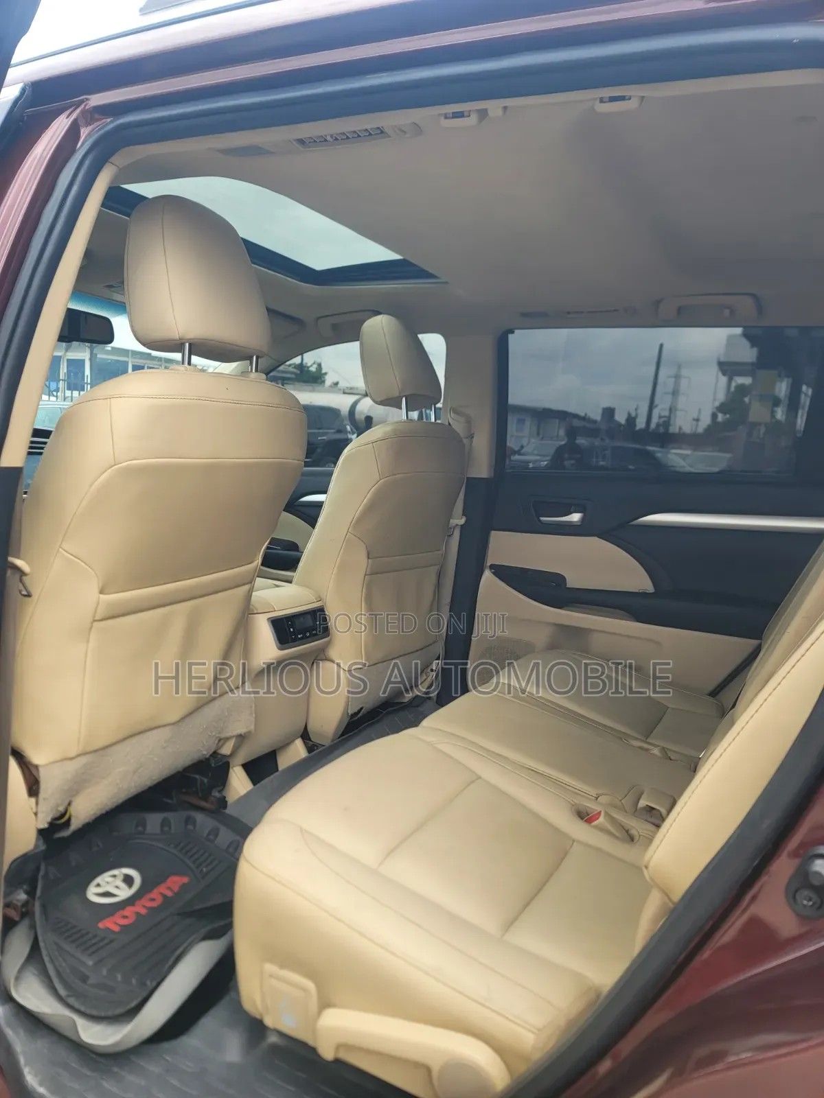 Toyota Highlander 2015 Red