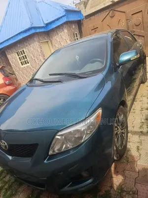 Toyota Corolla 2010 Gray