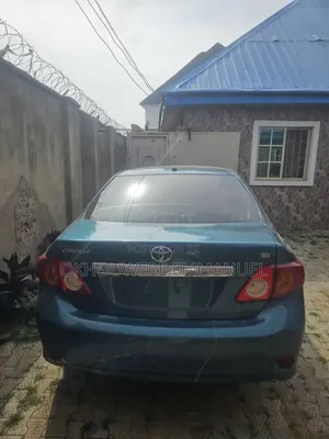 Toyota Corolla 2010 Gray