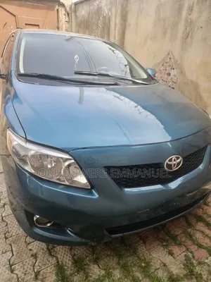 Toyota Corolla 2010 Gray