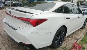 Toyota Avalon XSE Nightshade 2021 Off white
