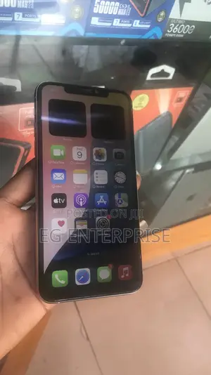 Apple iPhone 11 Pro Max 64 GB White