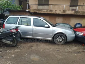 Volkswagen Golf 2003 Silver