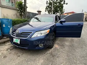 Toyota Camry 2010 Blue