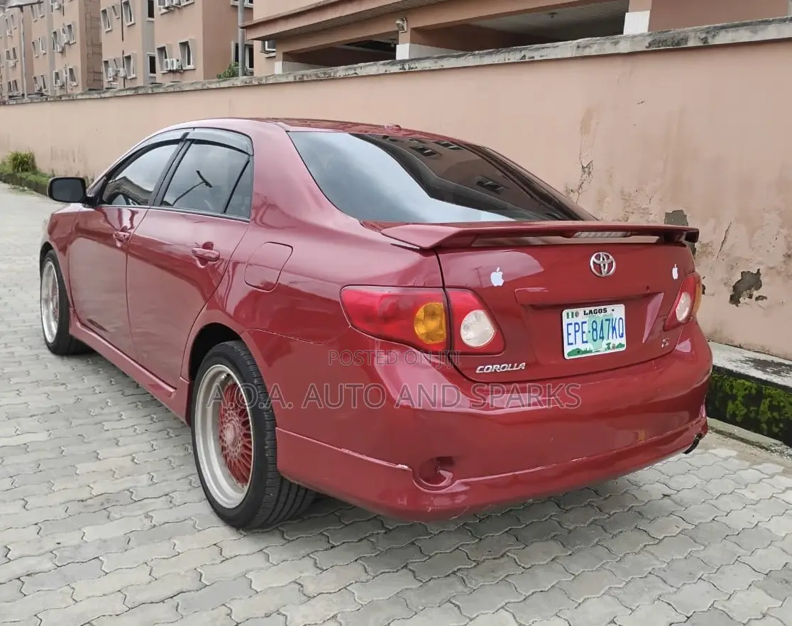 Toyota Corolla 2009 Red