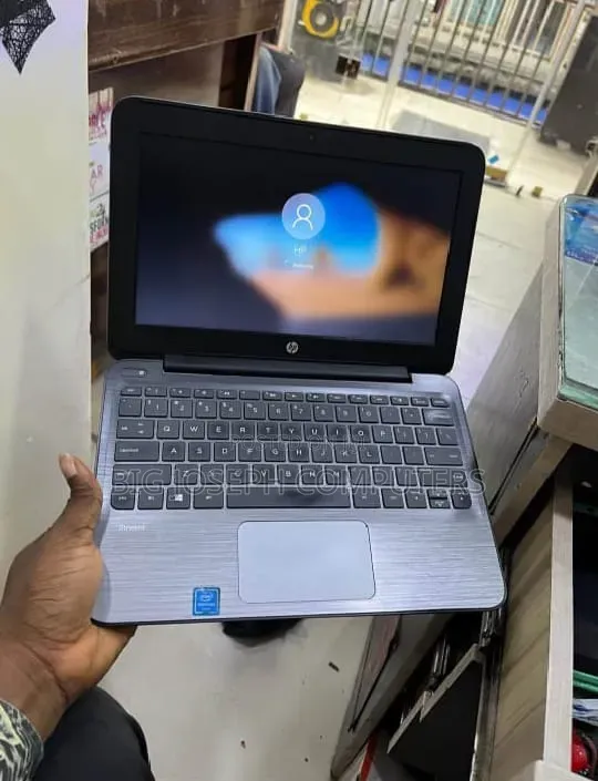 Laptop HP Stream 11 4GB Intel SSD 128GB