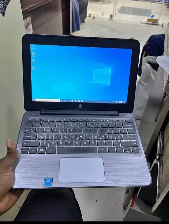 Laptop HP Stream 11 4GB Intel SSD 128GB