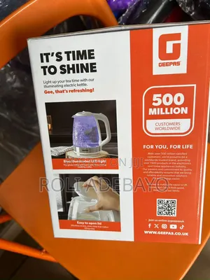 Geepas Illuminating Glass Kettle