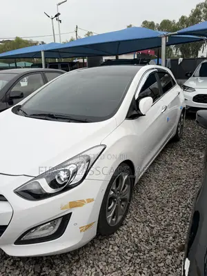 Hyundai i30 cw 2.0 CRDi 2012 White