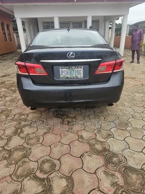 Lexus ES 350 2011 Gray