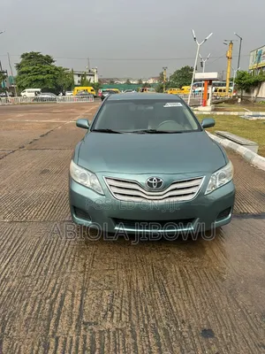 Toyota Camry LE 4dr Sedan (2.5L 4cyl 6AM) 2010 Green