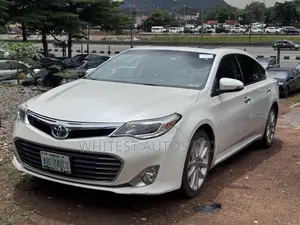 Toyota Avalon XLE Premium 4dr Sedan (3.5L 6cyl 6A) 2014 White