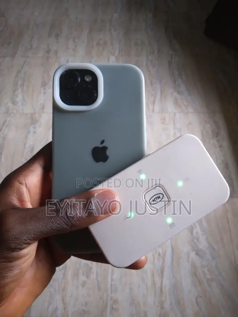 Apple iPhone 15 128 GB Black