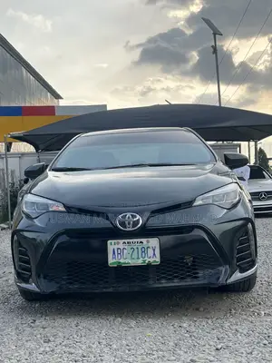 Toyota Corolla LE 4dr Sedan (1.8L 4cyl CVT) 2015 Green