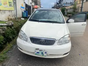 Toyota Corolla 2006 White