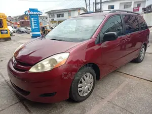Toyota Sienna 2008 Red
